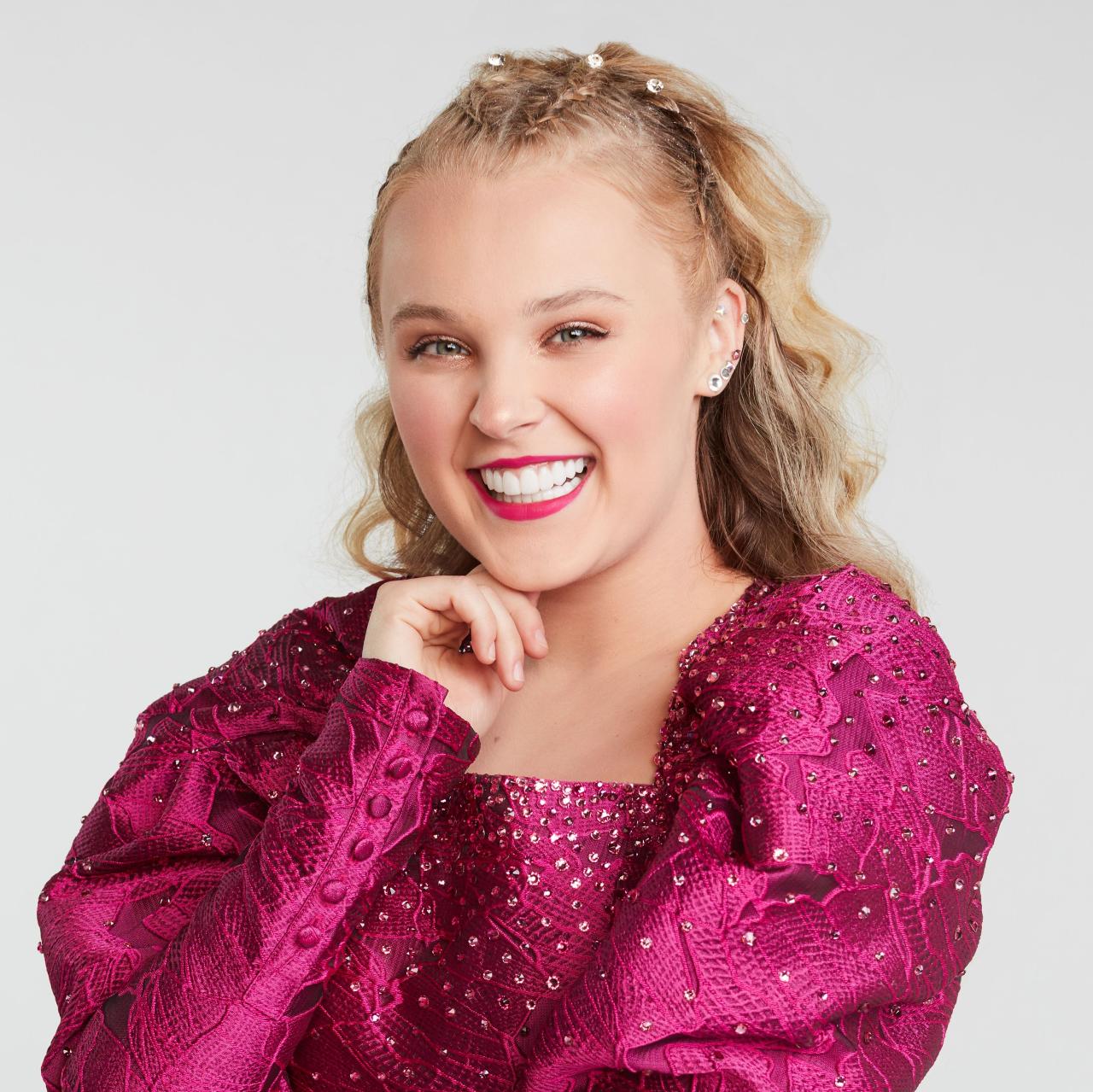 Jojo siwa dance outfits femeninas celebridades